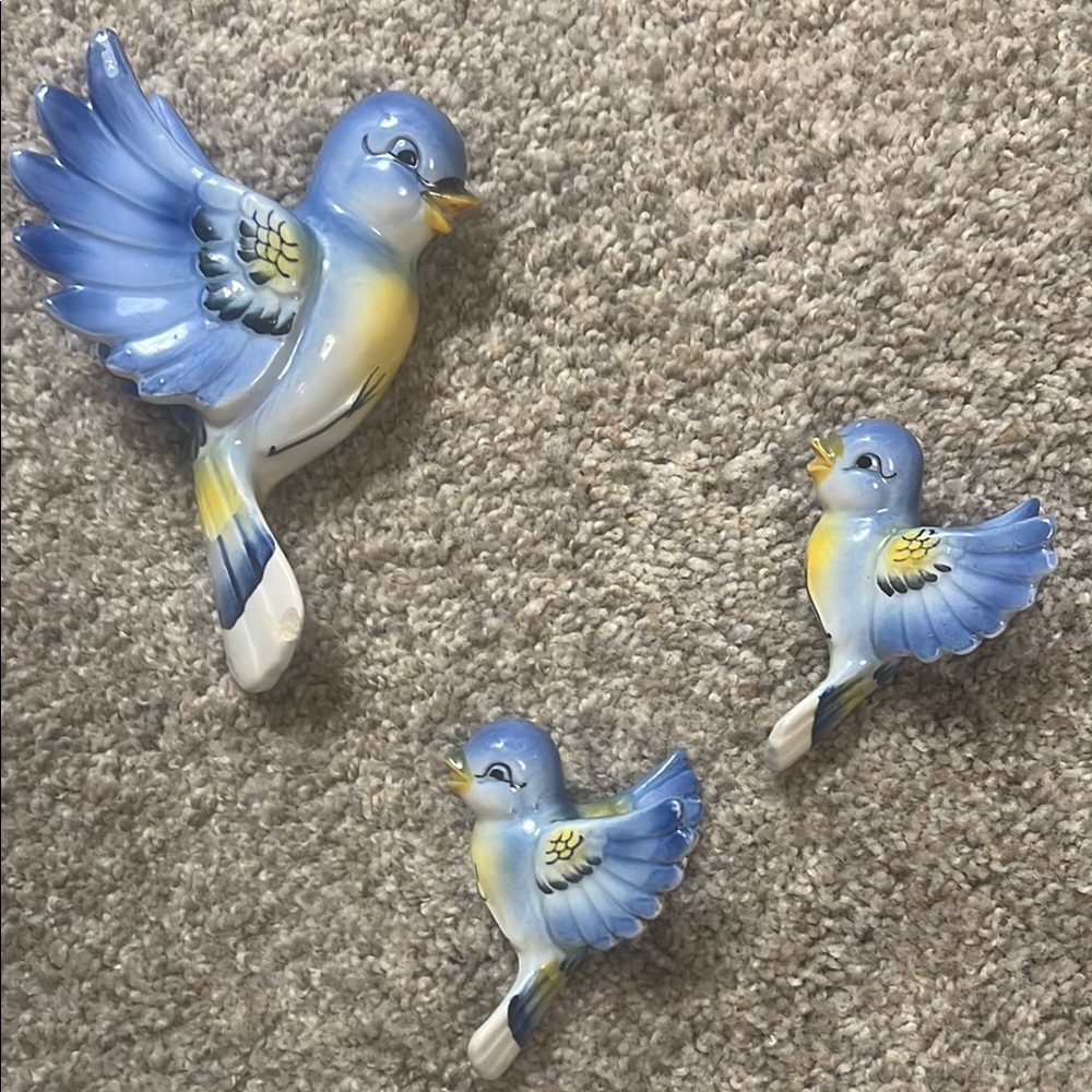 Vintage Japan Made Mid Century Ceramic Kitschy Bird Wall Mount Decor Set